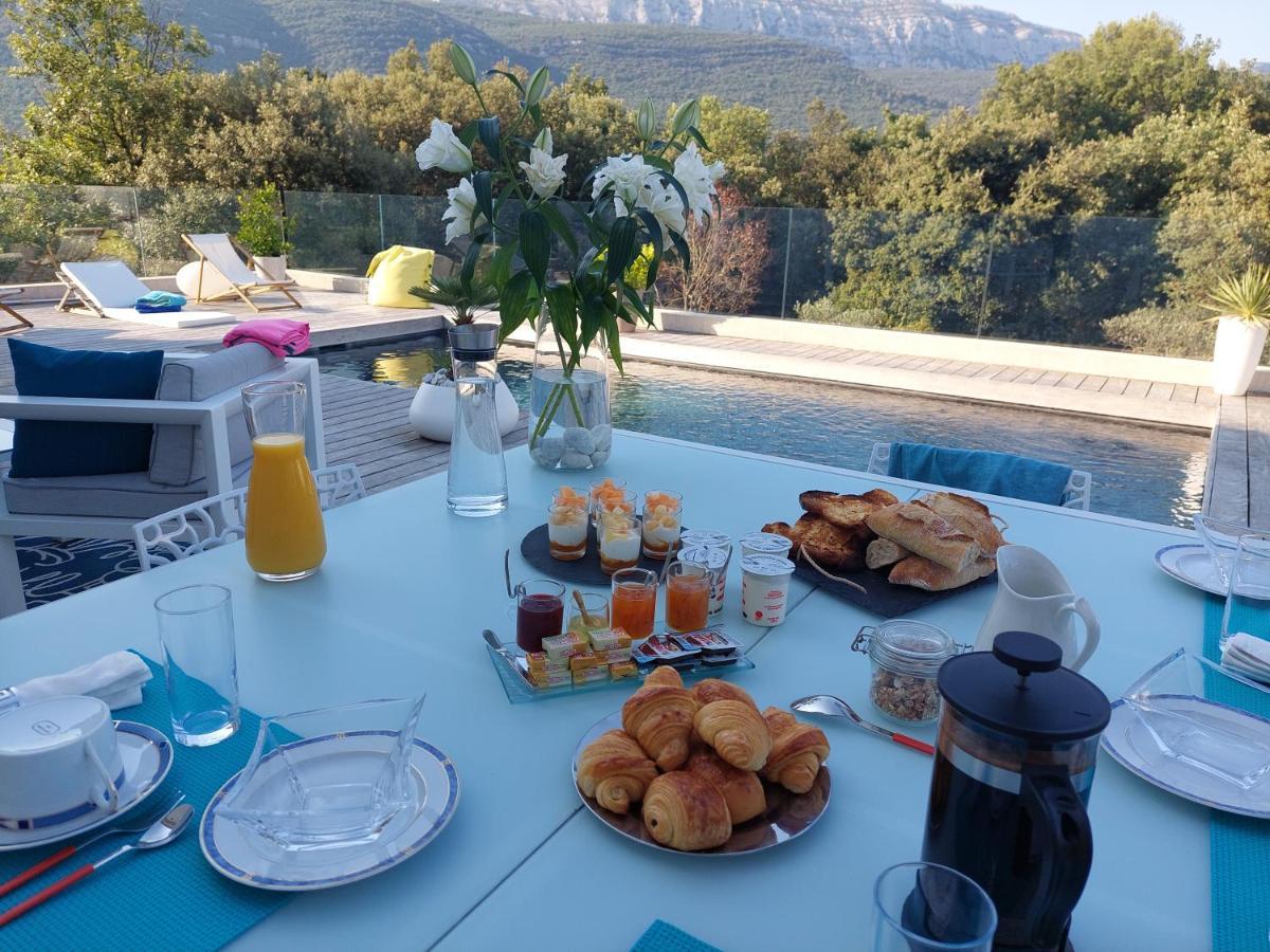 Chez Herve Et Lydie Nans-les-Pins Eksteriør billede